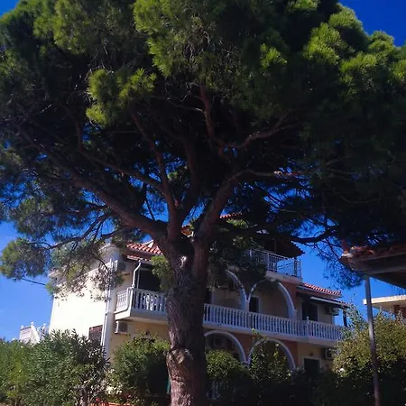 Apartament Gerani *